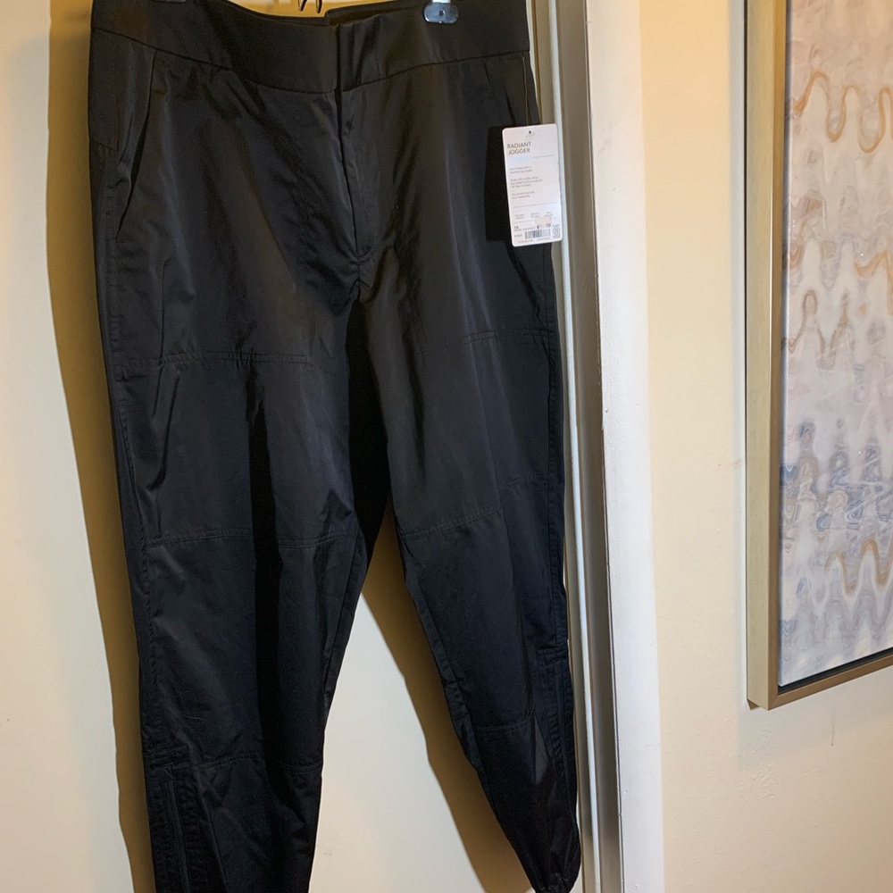 NWT - Athleta radiant joggers